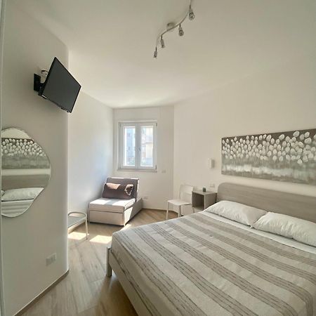 Aura Marina Casa Vacanze โปลีญาโนอามาเร ภายนอก รูปภาพ