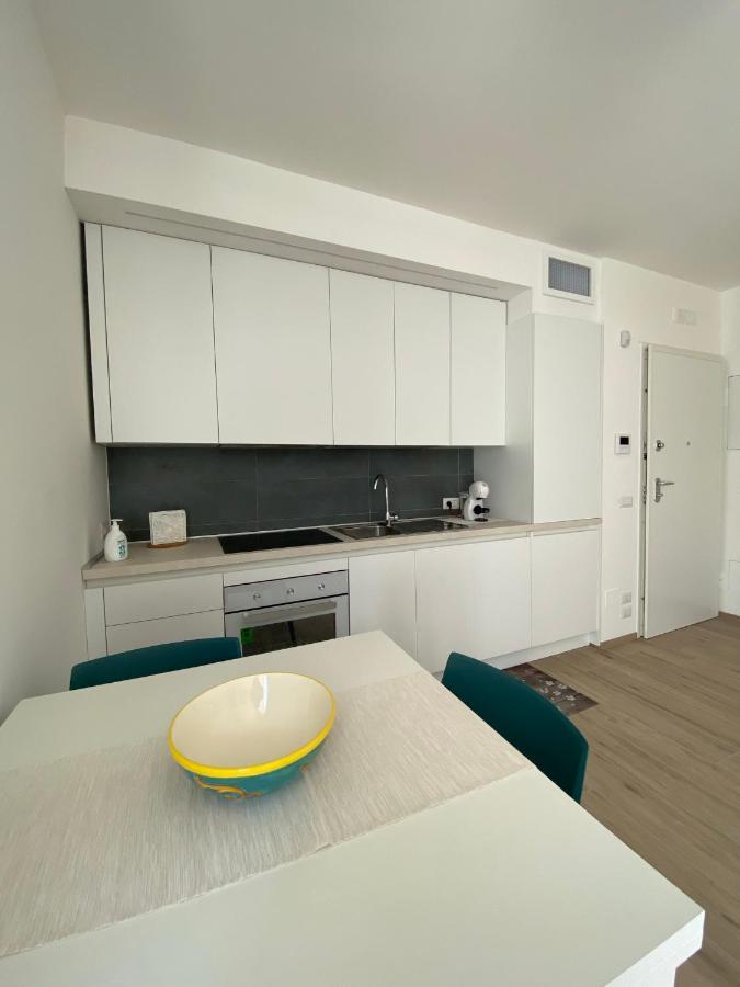 Aura Marina Casa Vacanze โปลีญาโนอามาเร ภายนอก รูปภาพ