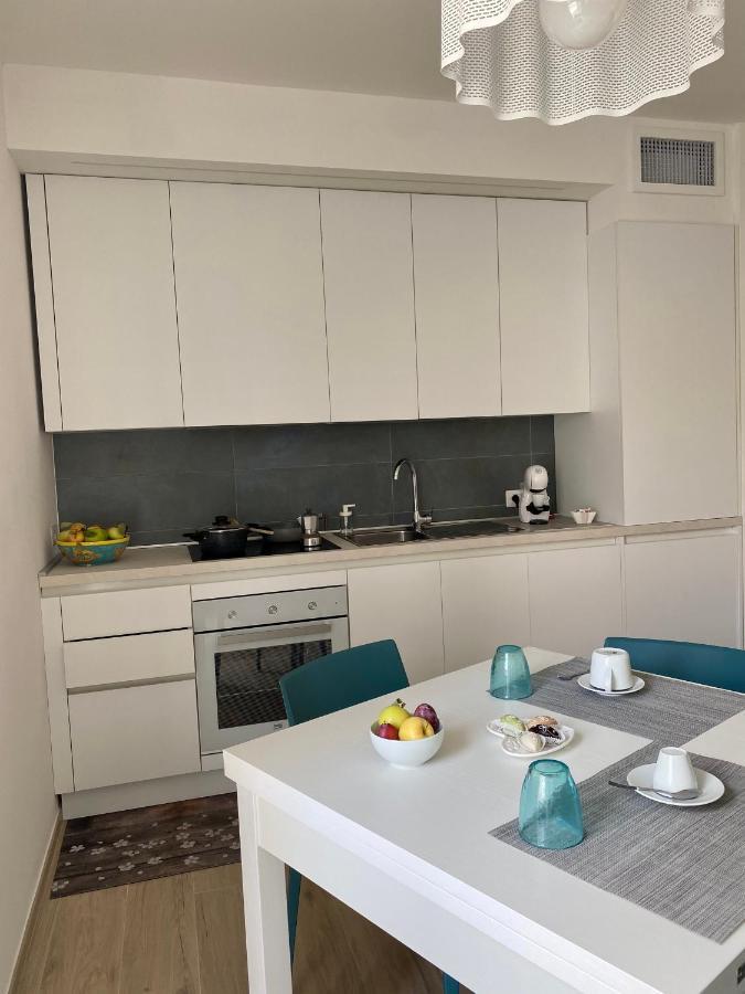 Aura Marina Casa Vacanze โปลีญาโนอามาเร ภายนอก รูปภาพ