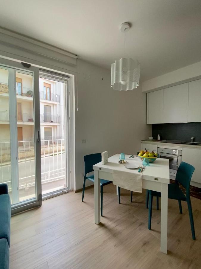 Aura Marina Casa Vacanze โปลีญาโนอามาเร ภายนอก รูปภาพ